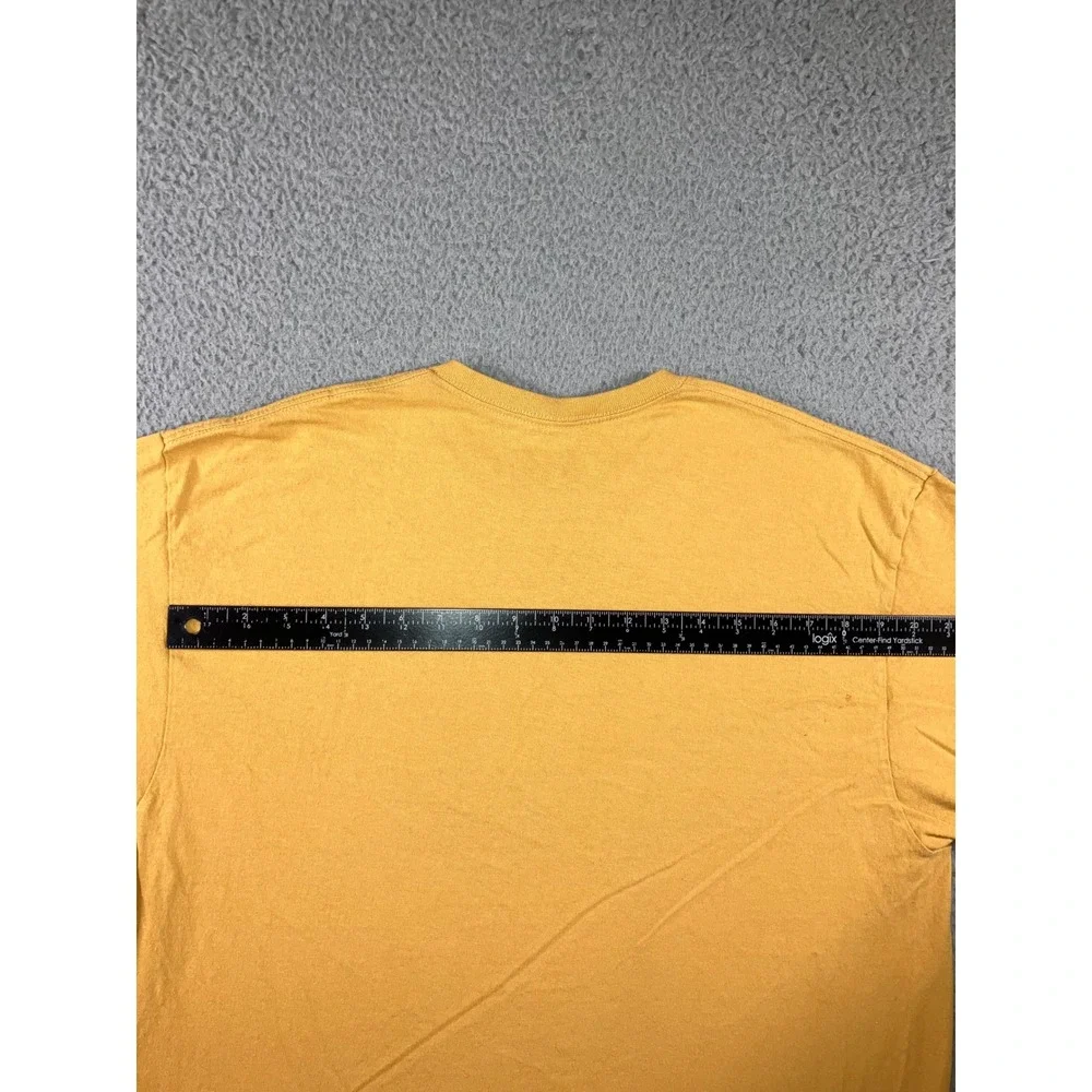 Levi's T-Shirt Men XL Mustard Yellow Batwing Graphic Logo Thrashed Grunge Skater